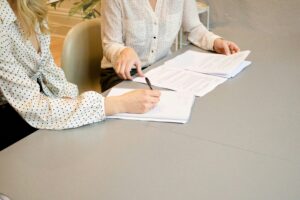 Create Your professional curriculum vitae with resume now Services